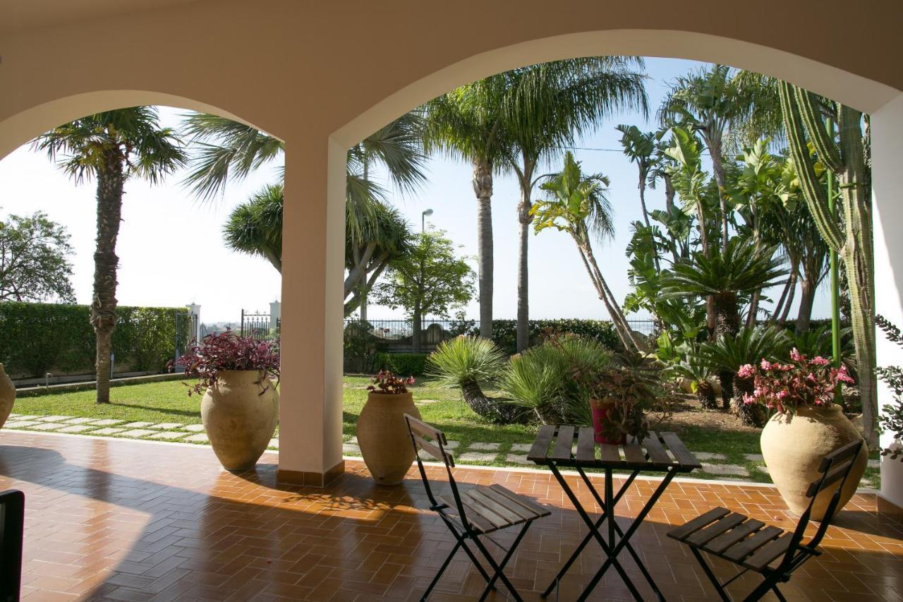 Temenos Villa By Ortigiaapartments Szirakúza Szoba fotó