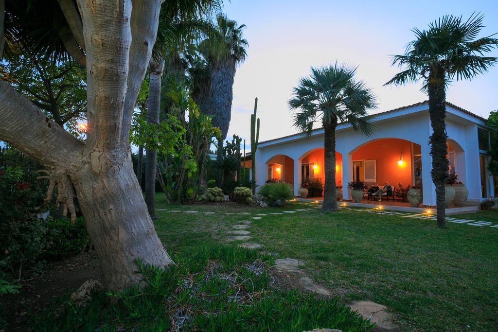 Temenos Villa By Ortigiaapartments Szirakúza Kültér fotó