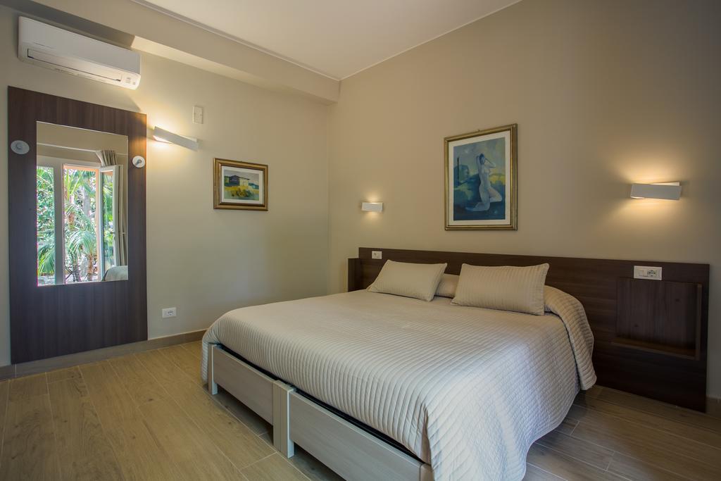 Temenos Villa By Ortigiaapartments Szirakúza Kültér fotó