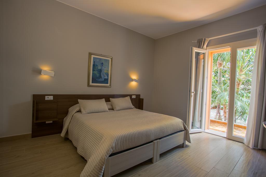 Temenos Villa By Ortigiaapartments Szirakúza Kültér fotó