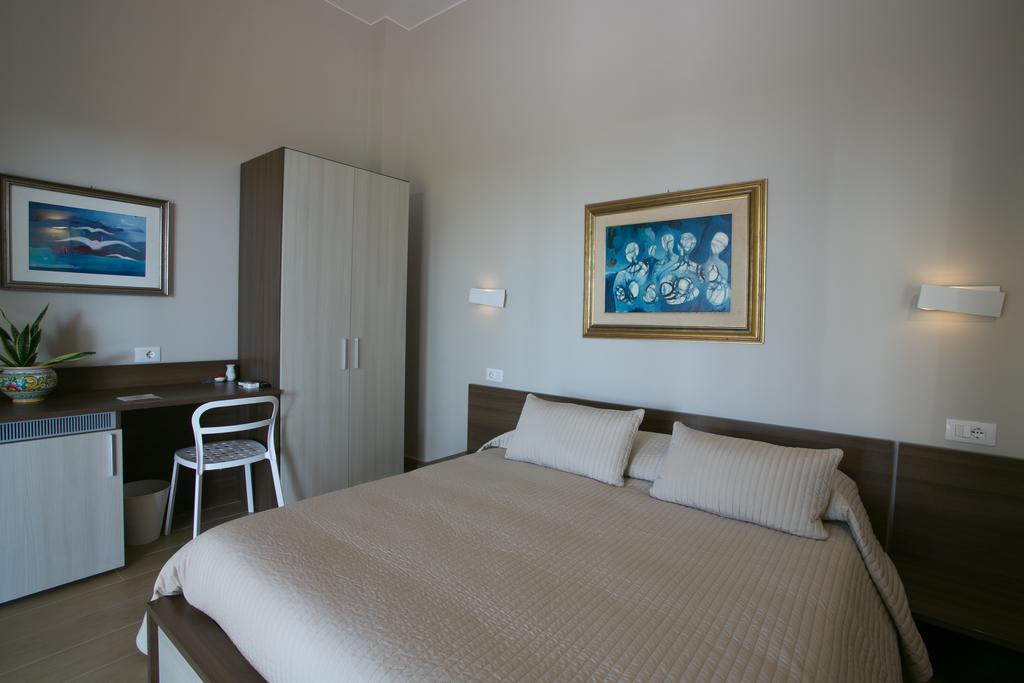 Temenos Villa By Ortigiaapartments Szirakúza Kültér fotó