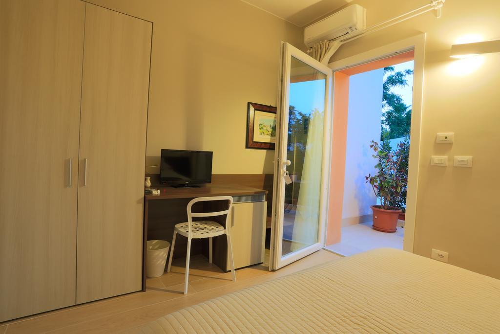 Temenos Villa By Ortigiaapartments Szirakúza Kültér fotó